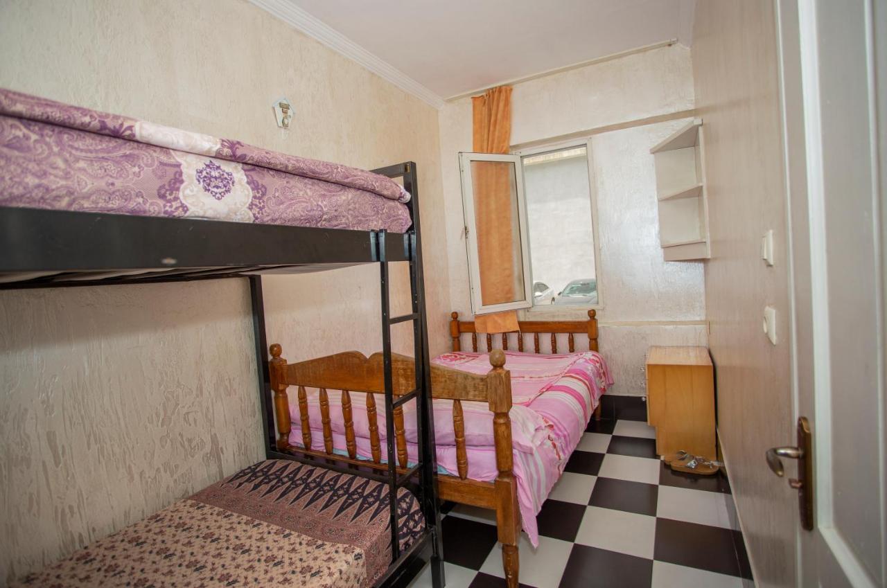 Hostel California Batumi Exterior foto